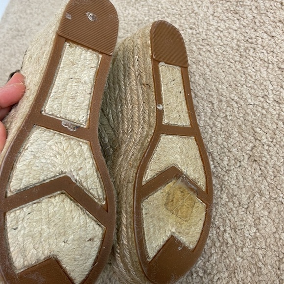 Marc Fisher Taupe/Neutral platform espadrilles.  Size 5 - Picture 7 of 11